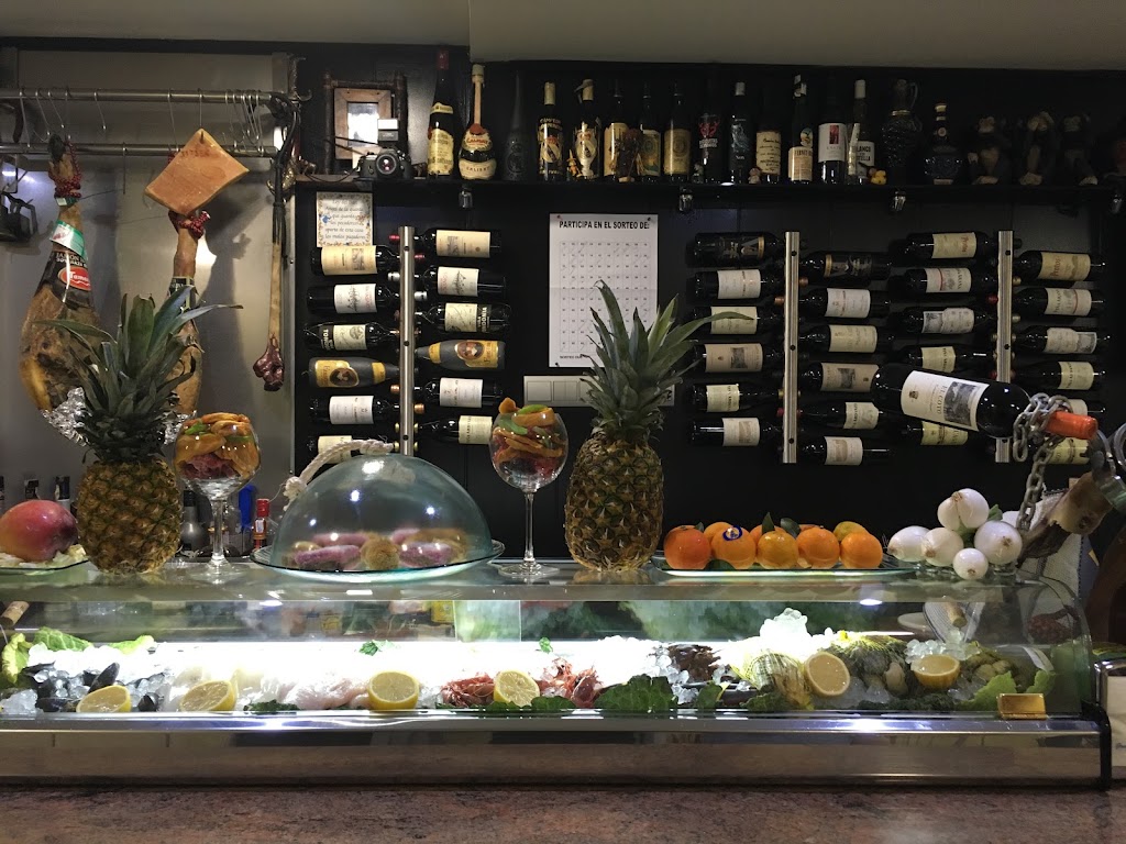 Bar Restaurante Vint i Cinc, Gava — Ambiente
