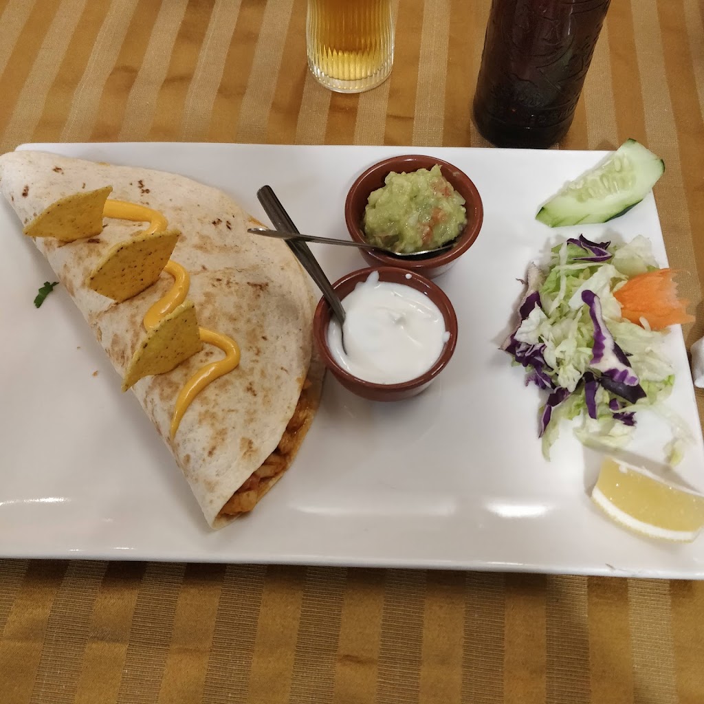 Restaurante Mexicano Un Toque Especial — Quesadilla