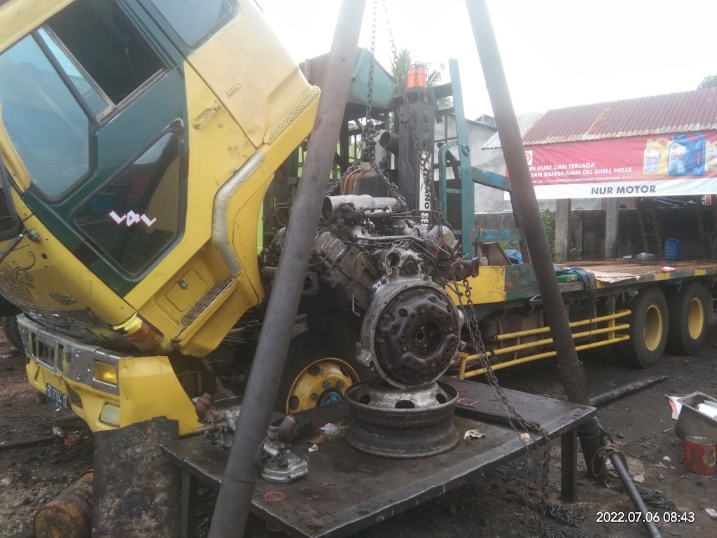 Bengkel mobil komar