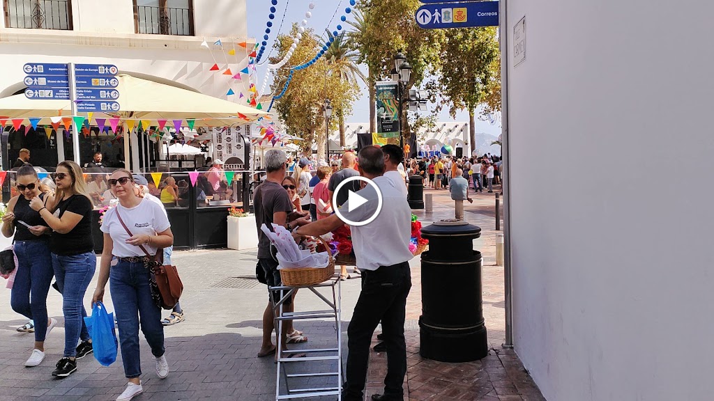 Kronox Cafe y kronox Plaza — Videos