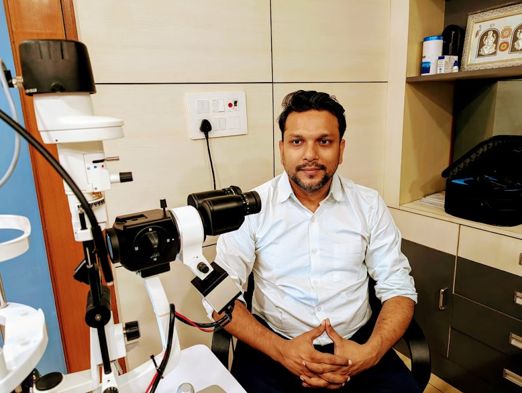 Dr Prashant Tibrewal Best Eye Surgeon Padrauna Kushinagar