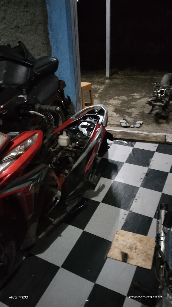 BENGKEL SEPEDA MOTOR AQI