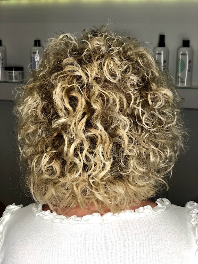 Epsilon Hair & Beauty By Mayca Campoy — Peinado
