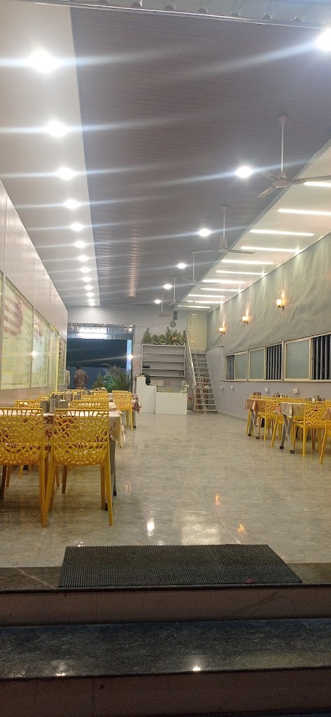 Hotel Rajnandani Pure Veg Family Garden Restaurant