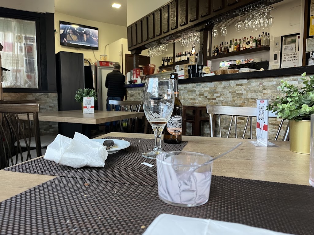 Bar restaurante La Carmela — Ambiente