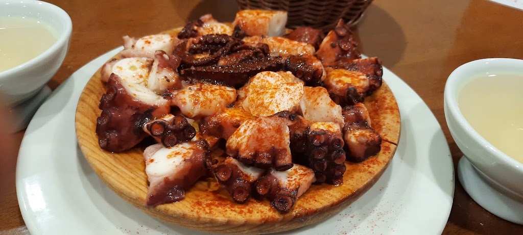 Restaurante Bar La Oreja — Comida y bebida