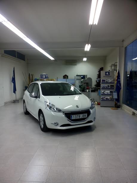 TALLERS TUXANS Multimarca By Peugeot — Interior