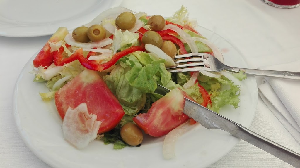 santi`s Burguer Bar — Comida y bebida