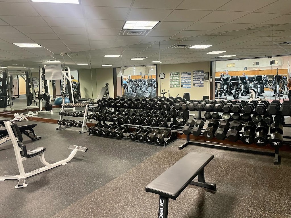  Riverside Wellness & Fitness Center Peninsula