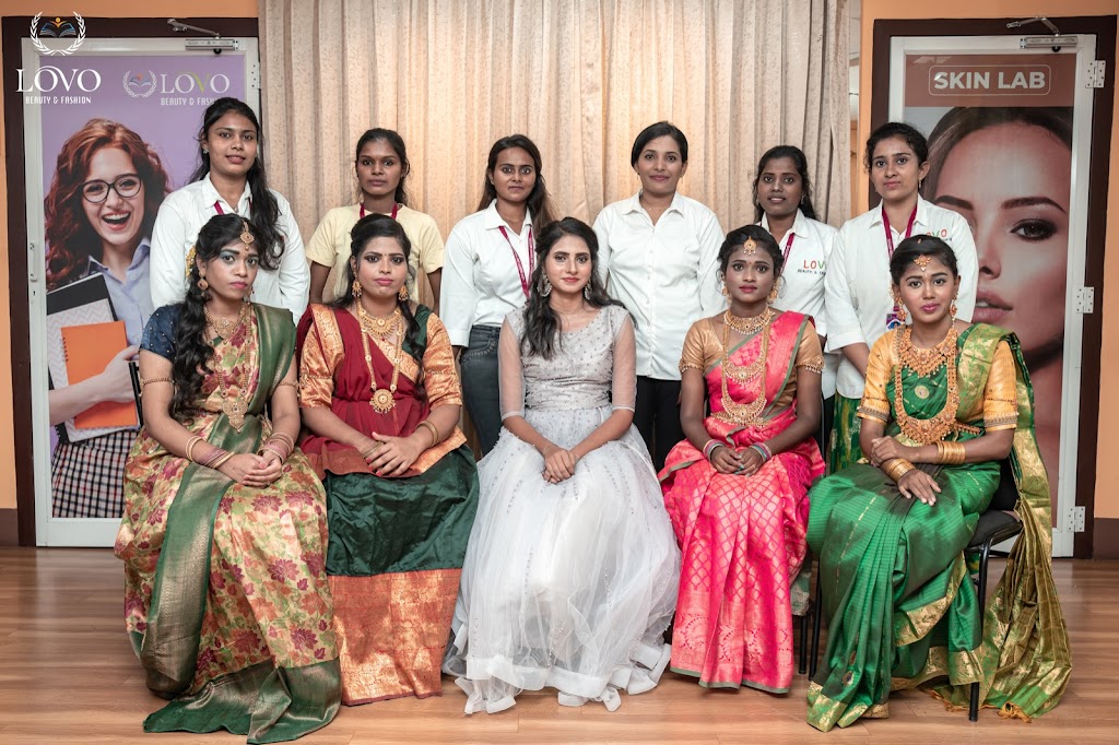 Lovo Beautician Course Men Women Diploma In Beauty Therapy Makeup Artist Mehandhi Classes Bridal Making Course