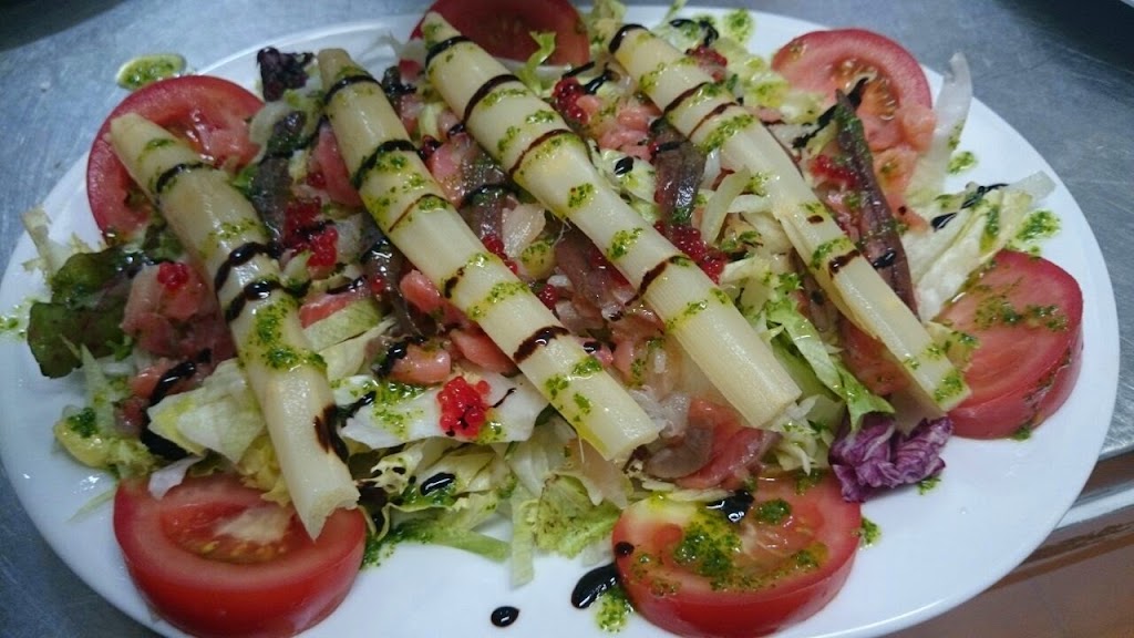 Restaurante Casa Serafin — Comida y bebida