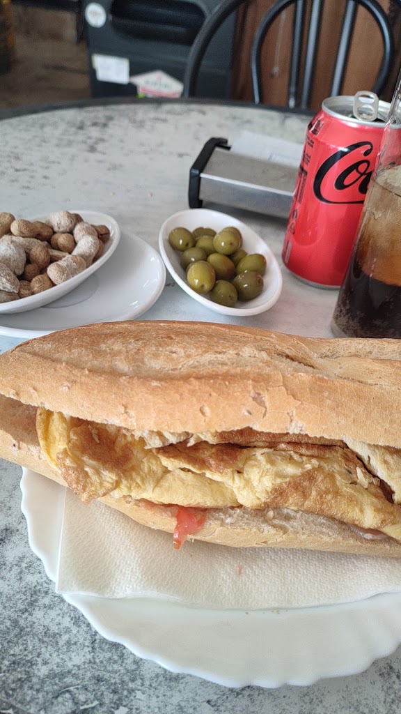 Bar El Negre — Comida y bebida