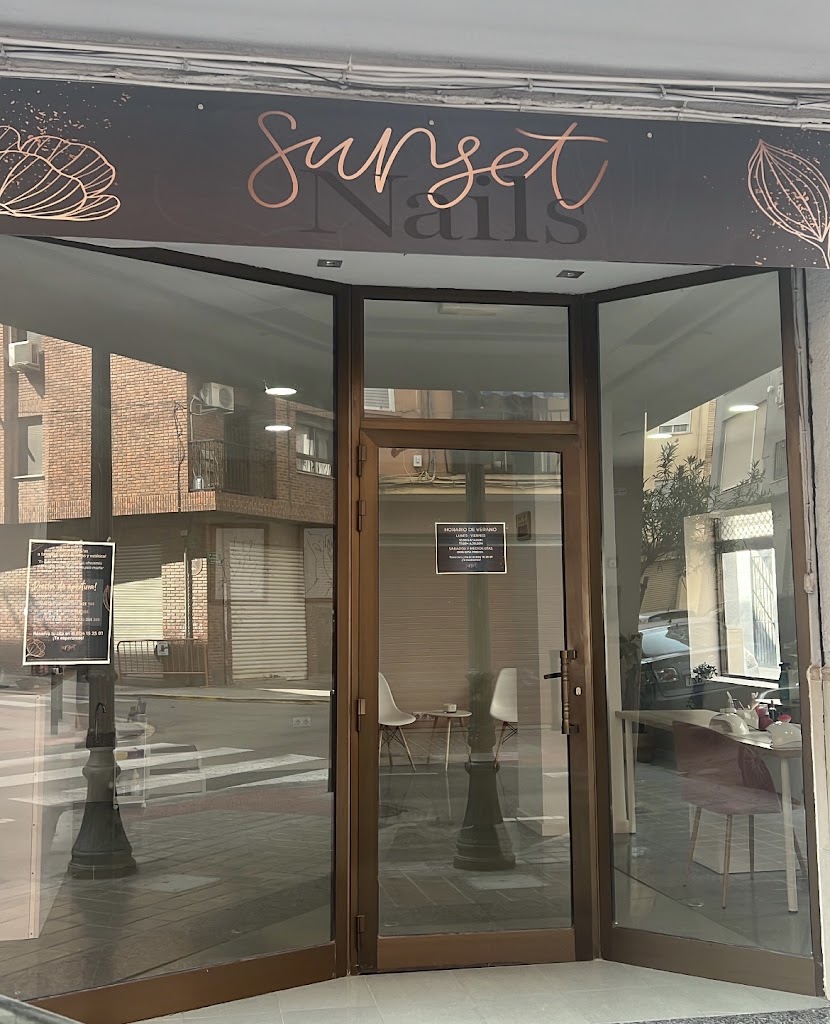 Sunset Nails — Exterior