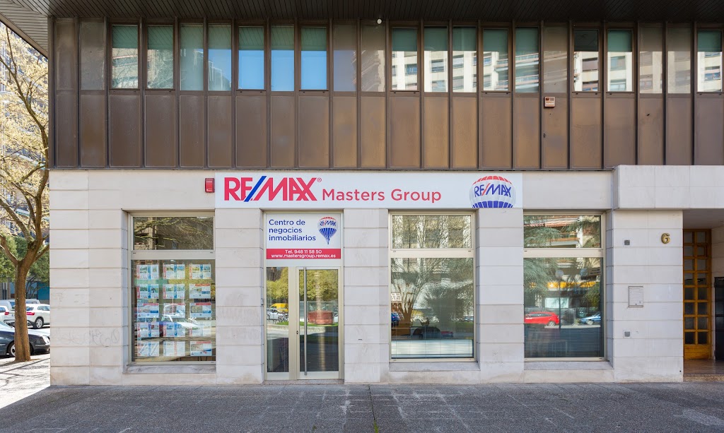 Inmobiliaria Remax Masters Group | Pamplona | Navarra | — Exterior