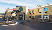 La Quinta Inn by Wyndham Buffalo Airport