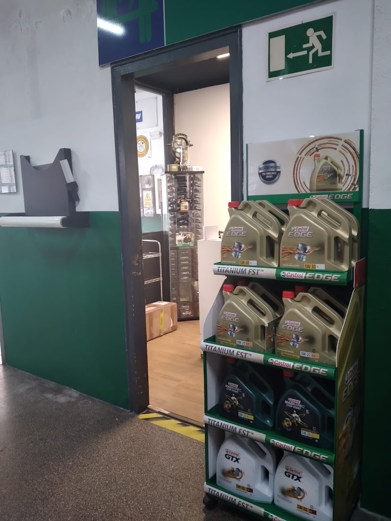 Castrol Service Motor Capmany — Del propietario