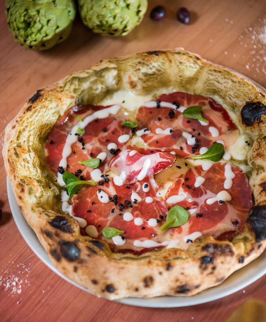 Pizzeria Marghe 1889 — Comida y bebida