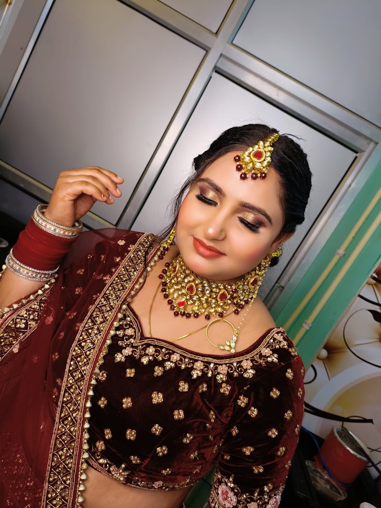 Magic Touch Women S Salon