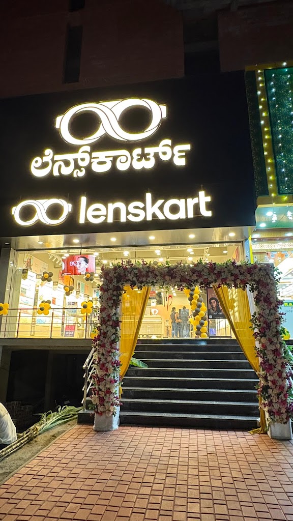 Lenskart Com Flagship Store At Basaveshvar Nagar Hubballi