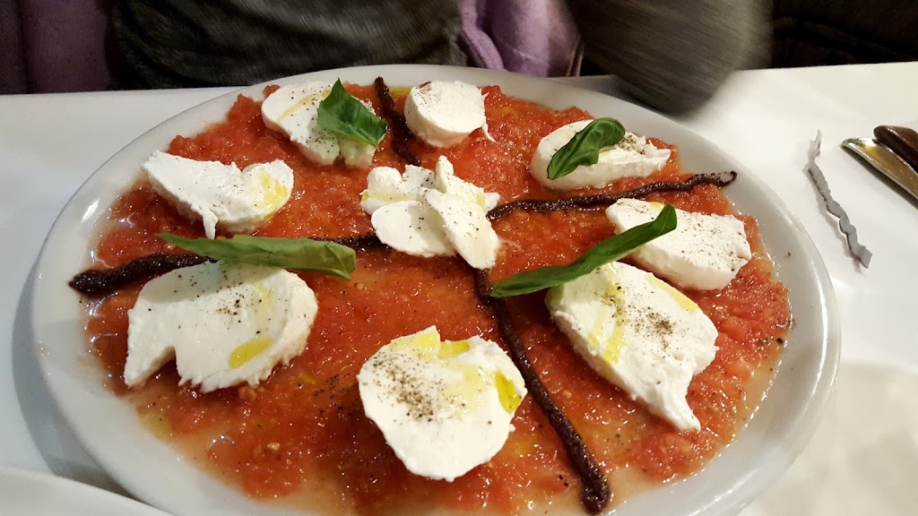 Restaurante La Tagliatella | Granollers — Comida y bebida