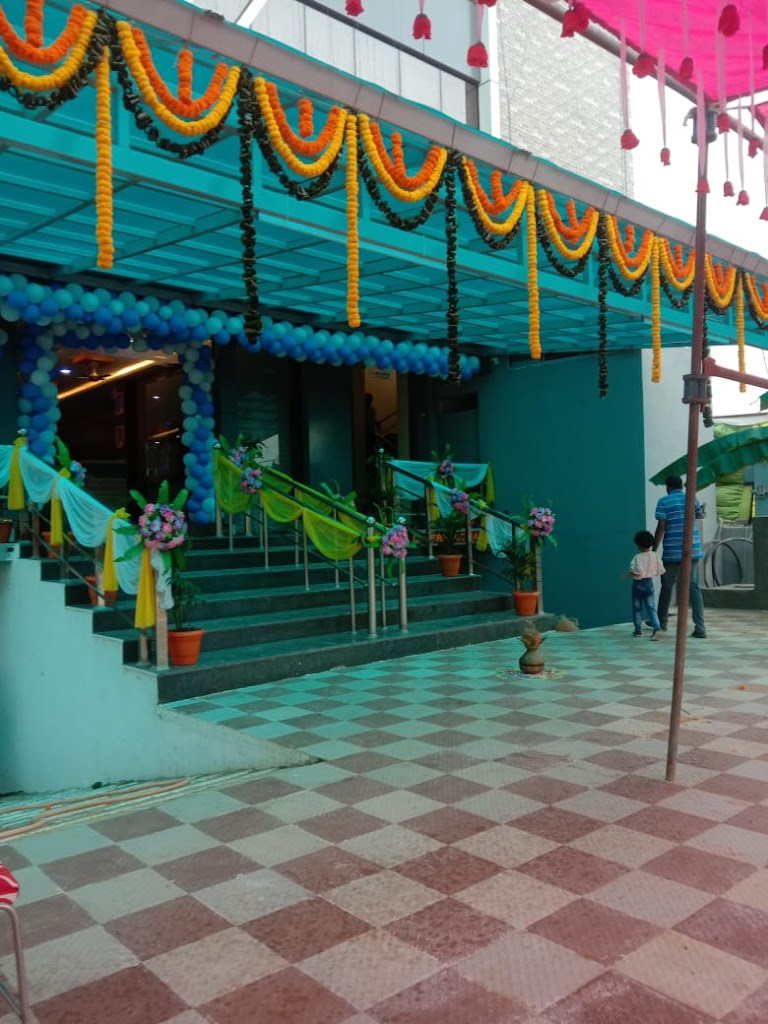 S A King Plaza