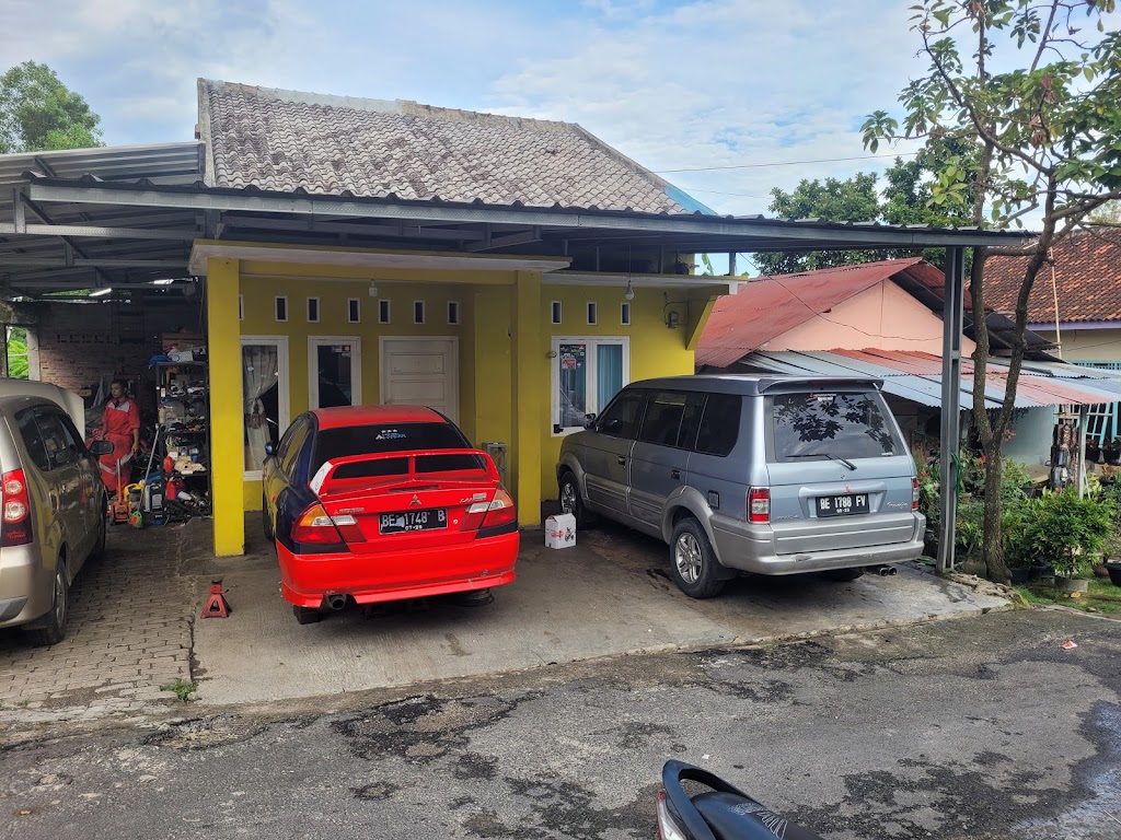 Bengkel Mobil Eko Triplestars