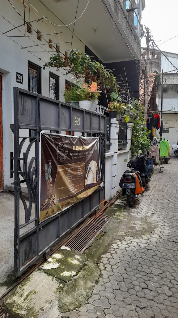 Elbrus Outdoor (sewa alat camping )