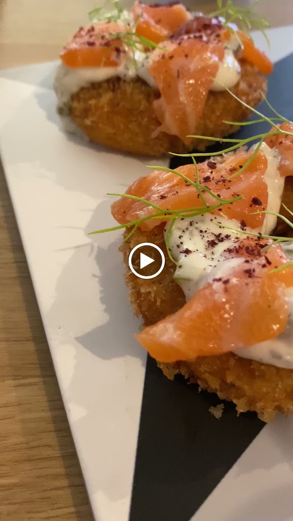 Restaurante Macadan — Videos