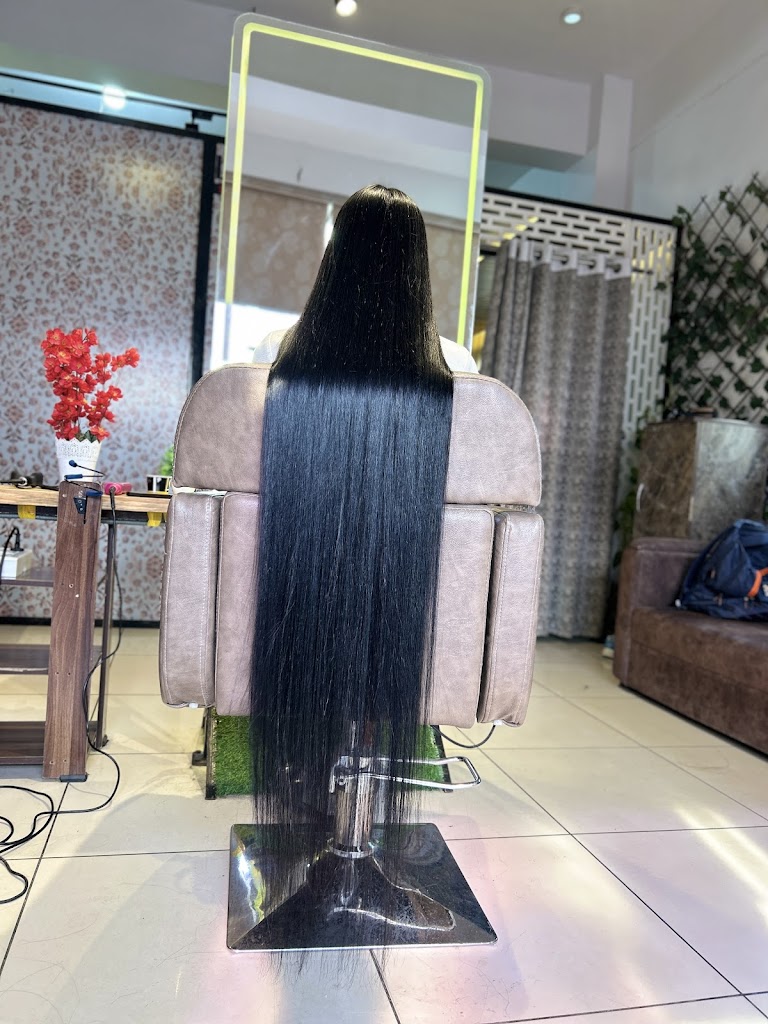 Khalifa Unisex Salon