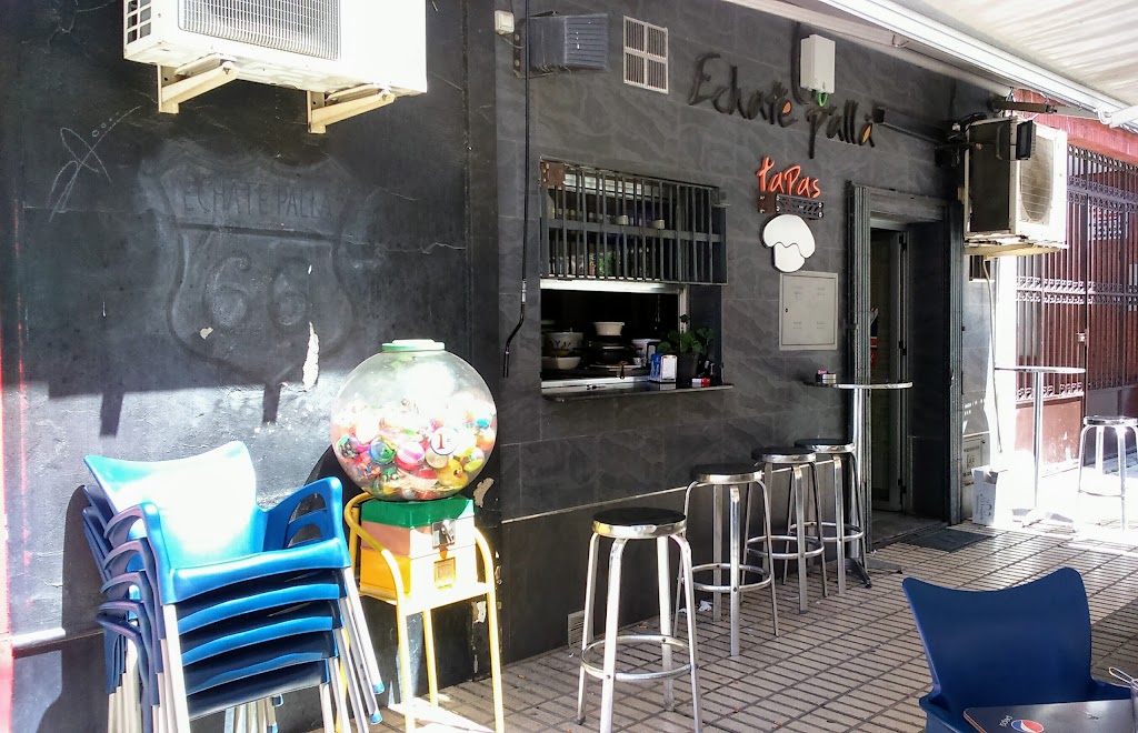 Bar restaurante Echate P'alla tapas — Ambiente