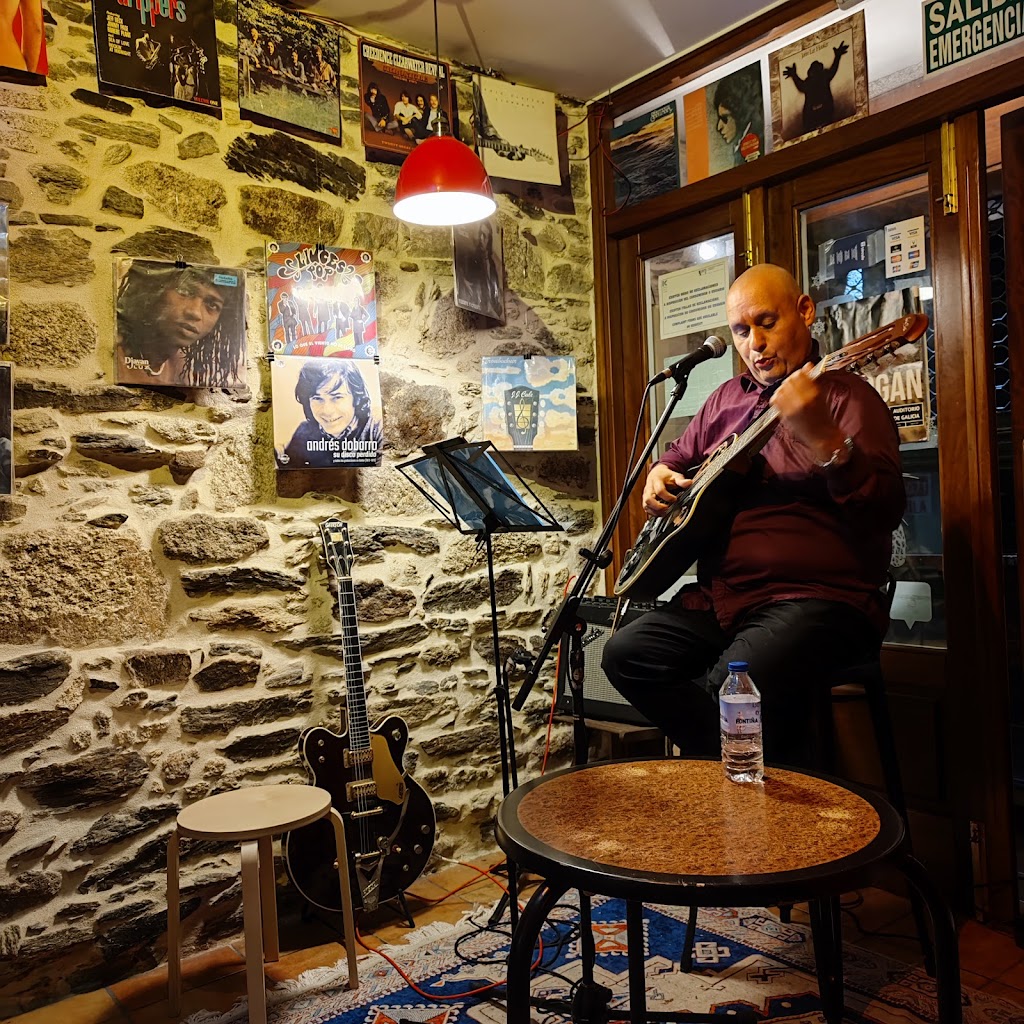 Cafe Bar Arume (Santiago de Compostela) — Ambiente