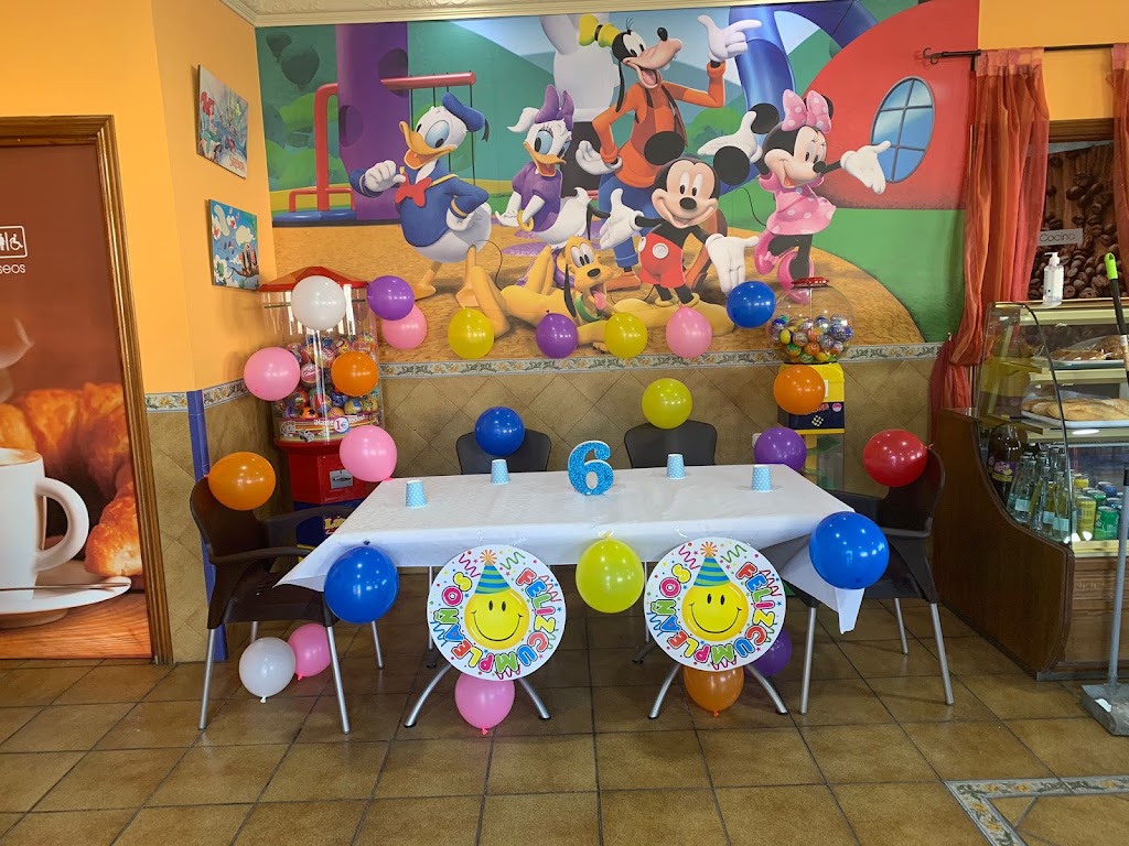 El Punto de Encuentro — Cafe