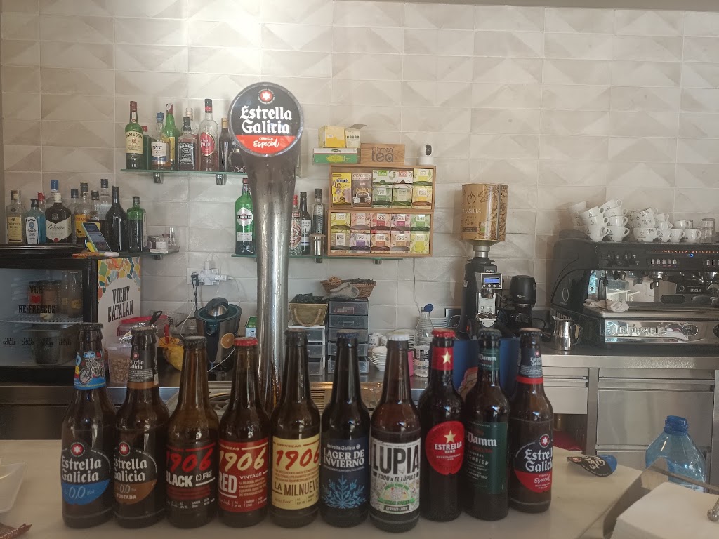 Bar cafeteria Delicias — Ambiente