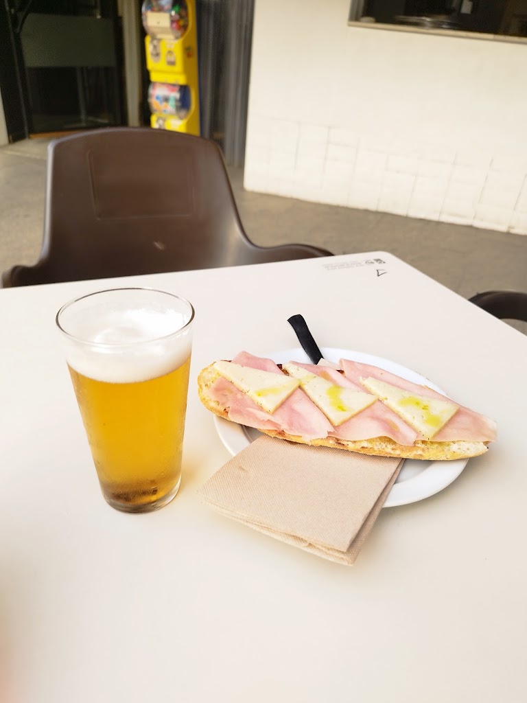 Central Park Cafe Lounge Bar — Comida y bebida