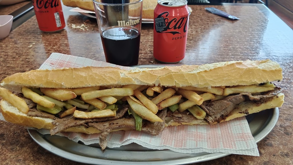 Bar restaurante Llorens — Comida y bebida