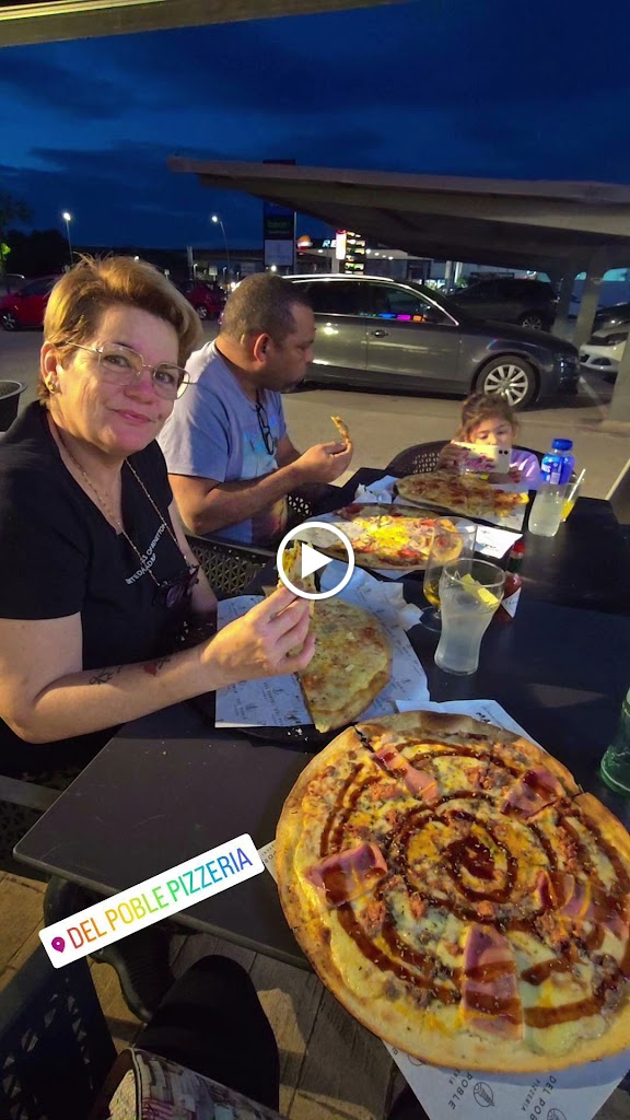 Del Poble Pizzeria Museros — Videos
