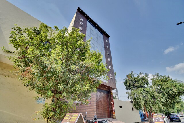 Oyo Flagship Hotel S K Plaza