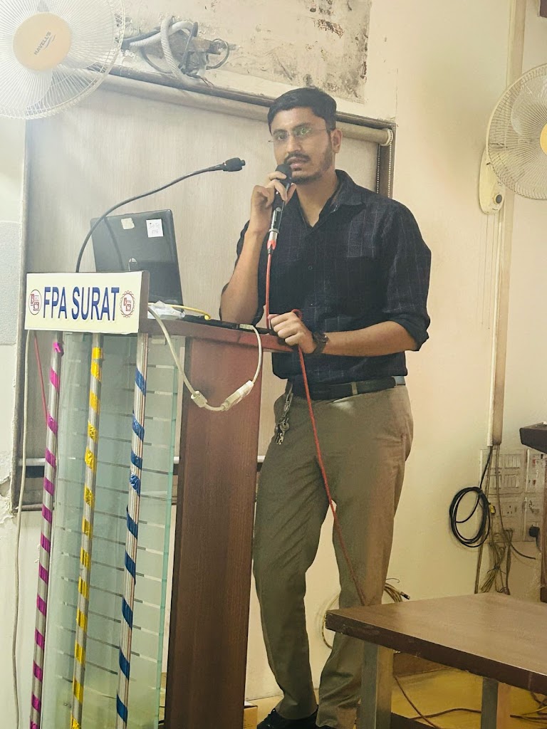 Akshar Eye Hospital In Surat Eye Specialist Dr Chintan Bhuva M S Cataract Surgery Ophthalmologist