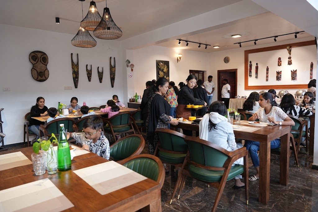 Berrypeckers Multi Cuisine Restaurant Kotagiri