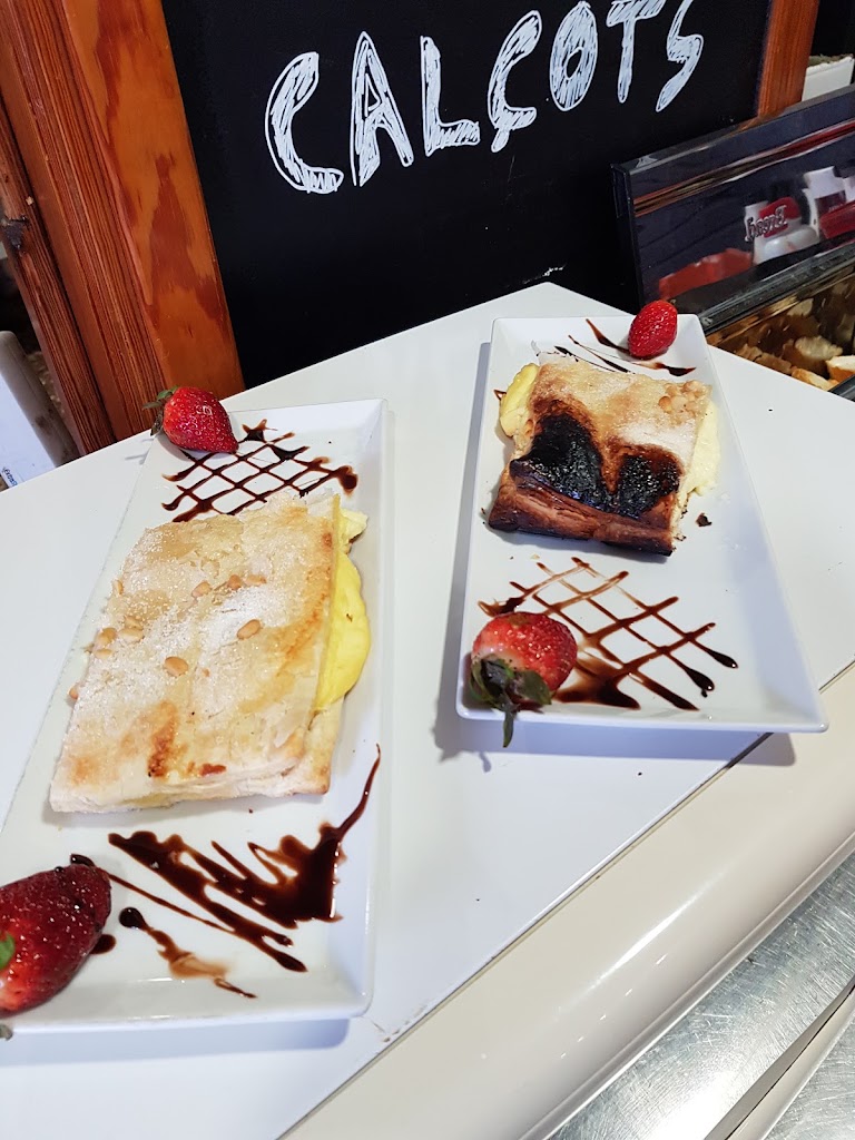 Bar Restaurant Mes que tapes — Comida y bebida