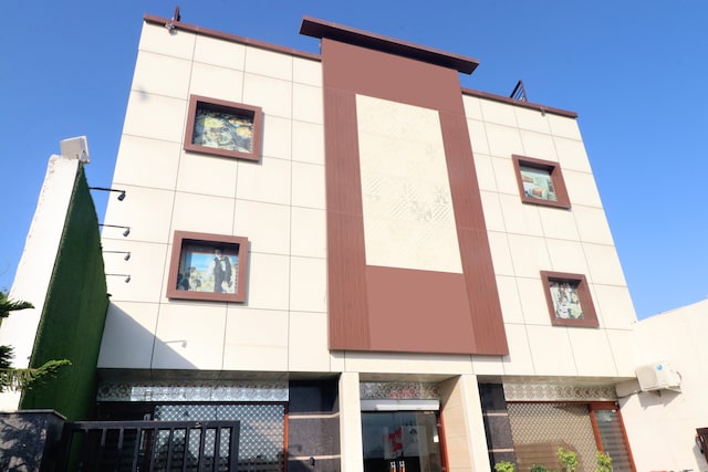 Oyo Hotel B1