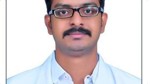 Dr. Dr Loganathan R