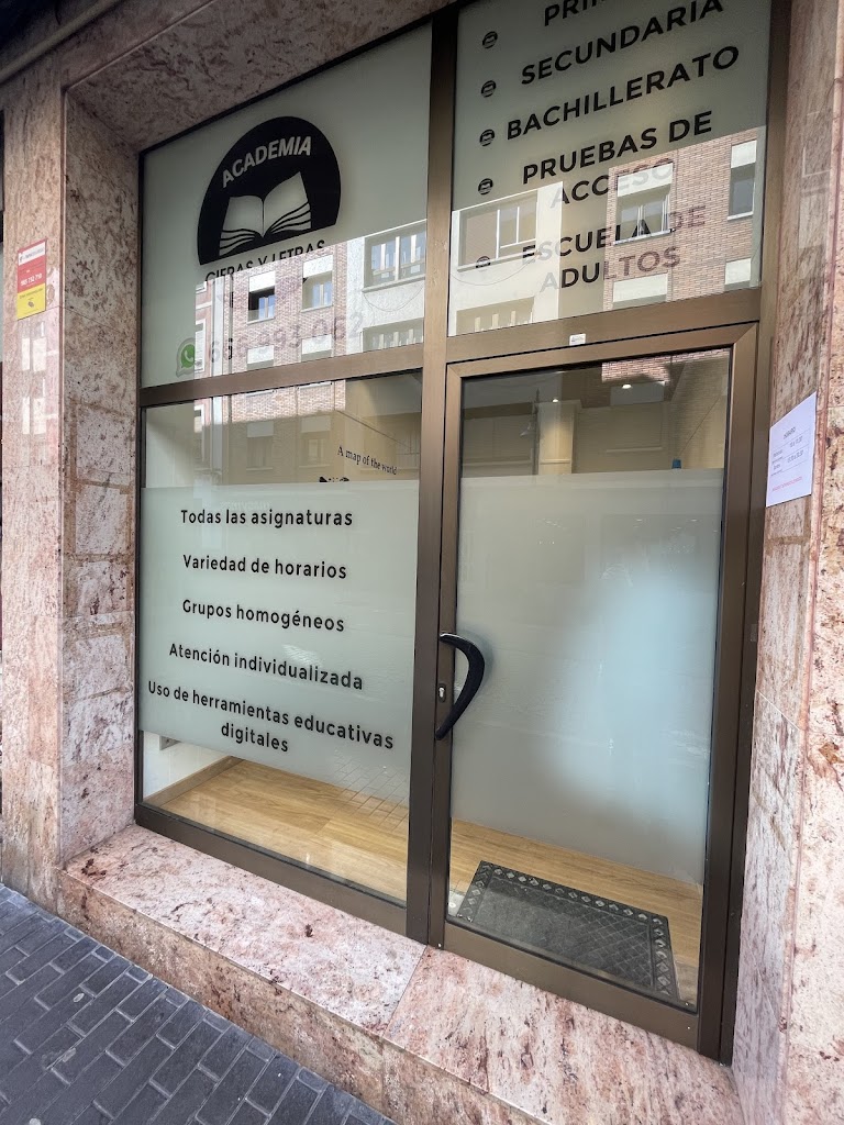 Academia "Cifras y Letras"