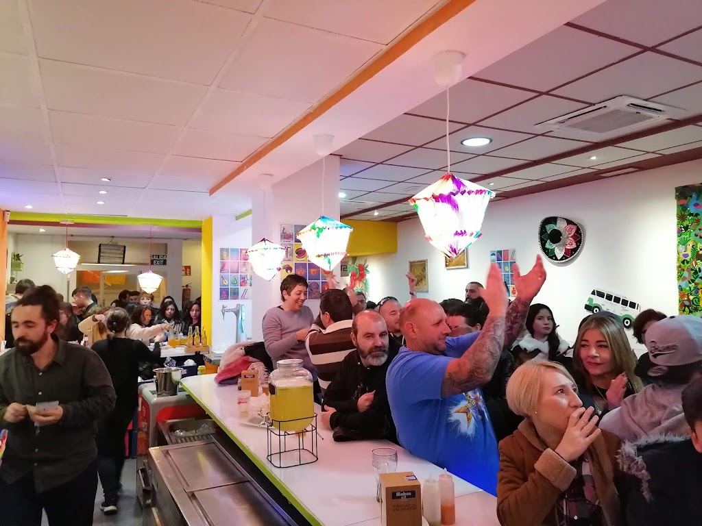 Restaurante Taqueria Mexicana Besame — Ambiente