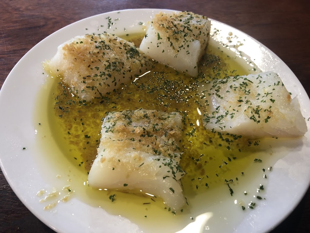 Moncheri Taberna — Comida y bebida
