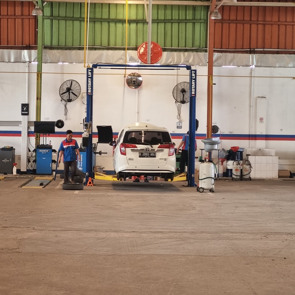OtoXpert Bekasi Tambun - Bengkel Mobil Bekasi Terpercaya Servis AC Uji Emisi, Ganti Oli, Aki, Ban, Rem, Tune Up Spooring