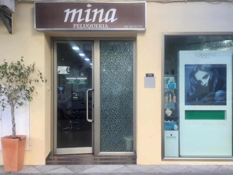 Mina Peluqueria y Estetica