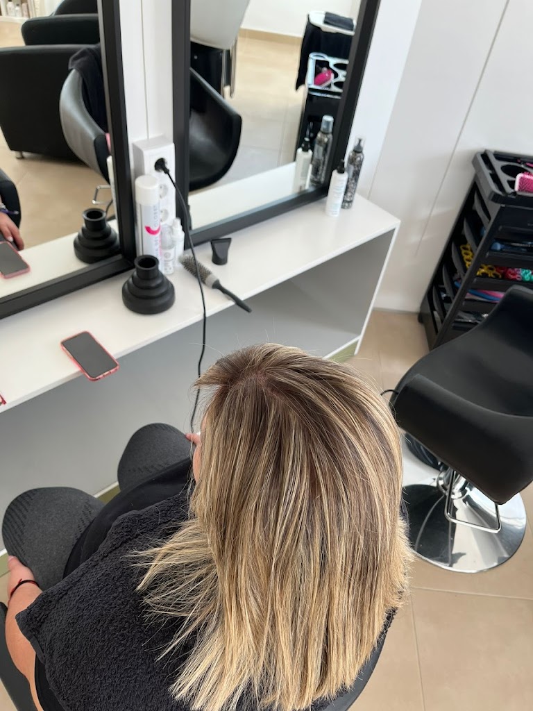 Maria Jimenez Peluqueria y Estetica