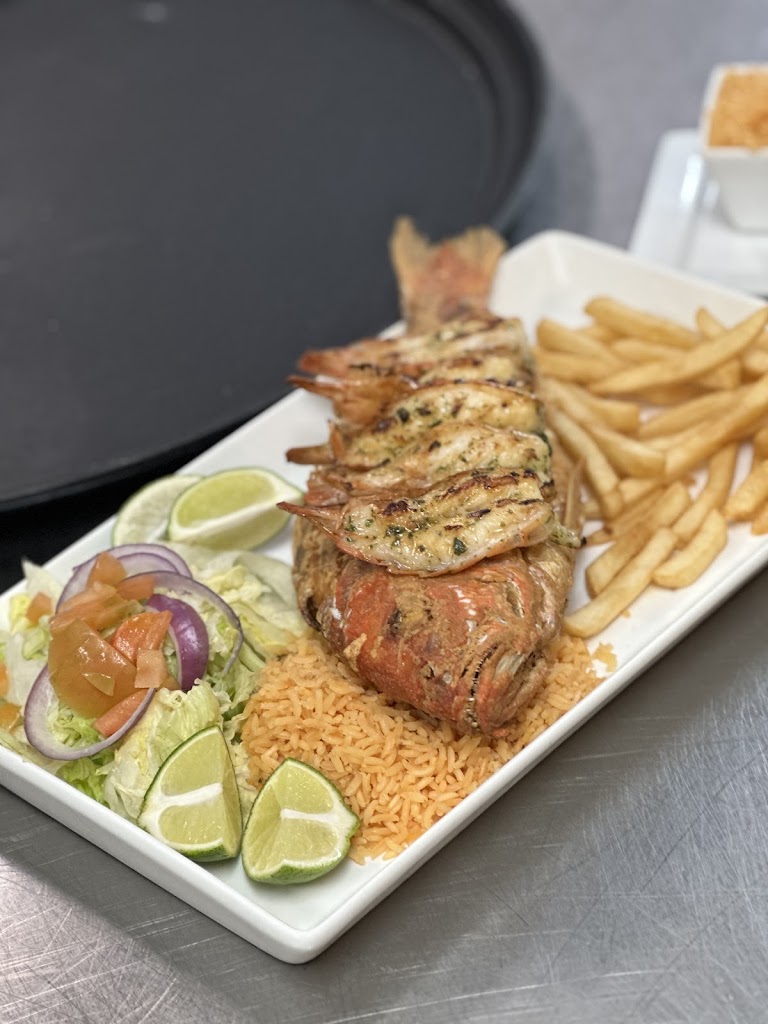  Dells Diner & Mariscos Nayarit