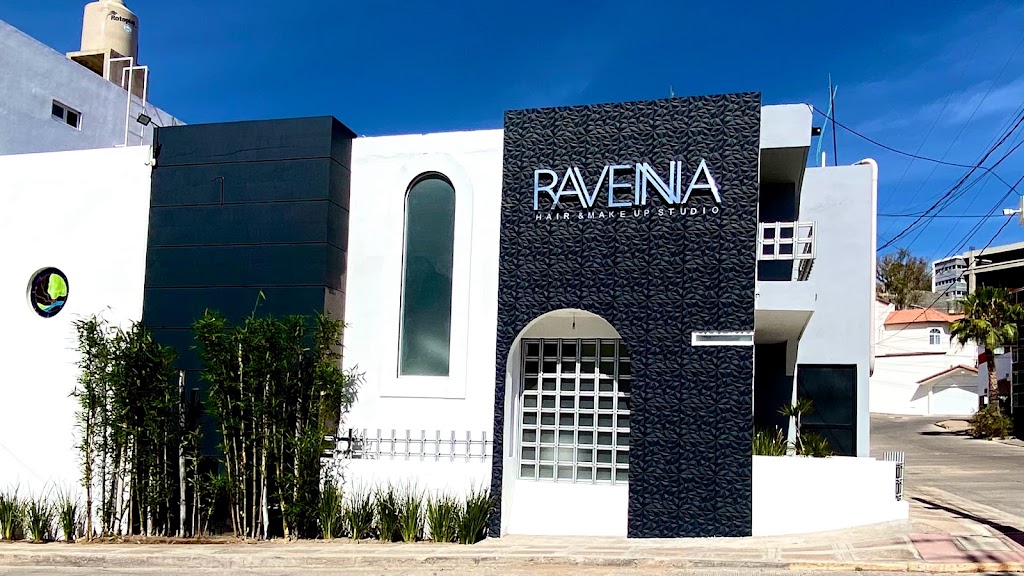 RAVENNA Hair & MakeUp Studio — Del propietario
